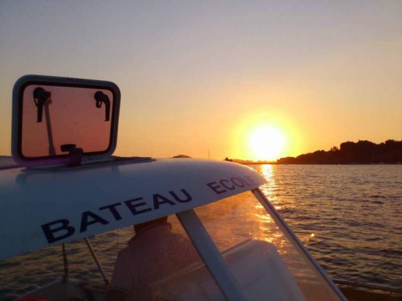 bateau école pour passer permis bateau à Toulon Var